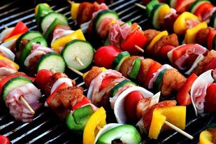 grill szaszłyki mięso warzywa